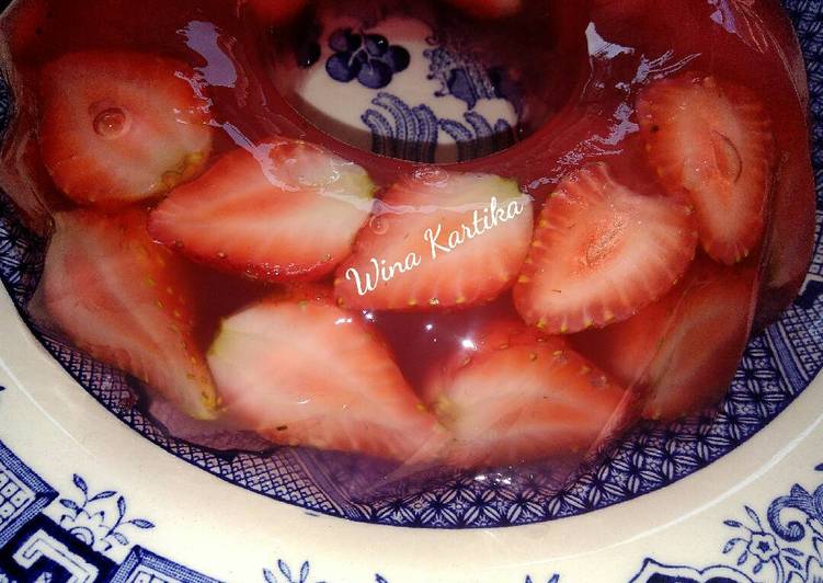 Rahasia Memasak Puding Buah Strawberry yang Enak Banget!
