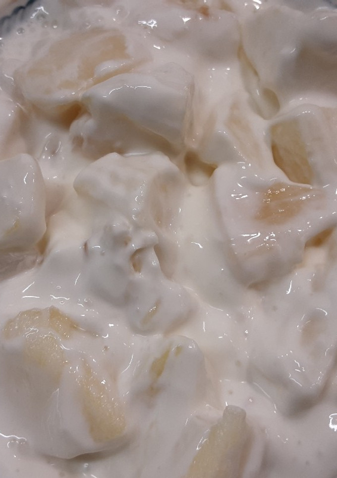 Una foto de Ensalada de piña y manzana