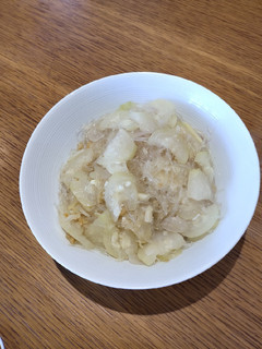 A picture of Sotanghon with Hairy Gourd.
