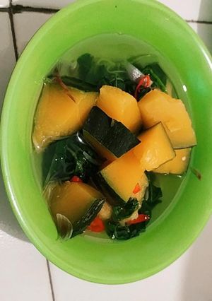 Foto resep Sayur bening lakubay (labu kuning bayam) pedas