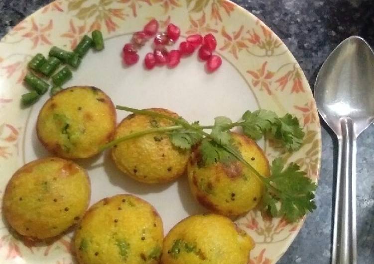 सूजी के अप्पे (Suji ke appe recipe in Hindi) रेसिपी बनाने की विधि in Hindi by Shradha