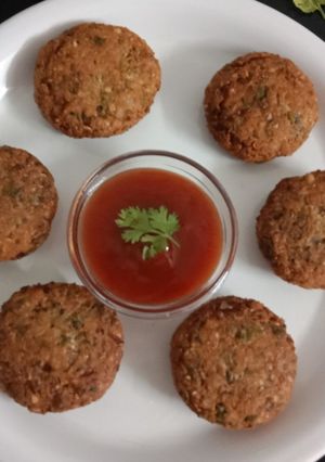 A picture of Black eyed beans vada.