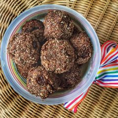 A picture of Healthy protein balls.