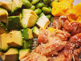 Poke bowl de salmón y quinoa