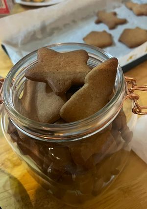 A picture of Gingerbread Biscuits.