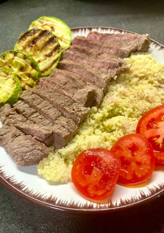Кускус з соусом песто