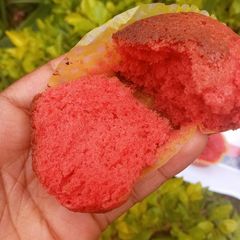 A picture of Redvelvet cupcake🎂.