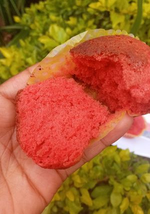 A picture of Redvelvet cupcake🎂.