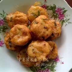 A picture of Perkedel.