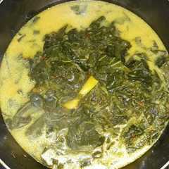 A picture of 23. Gulai daun singkong.