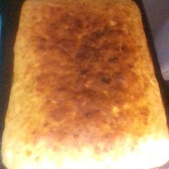 A picture of Banana sponge cake.