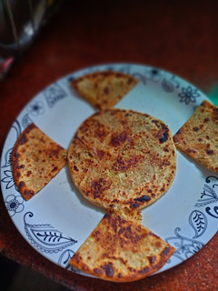 गोभी का परांठा(gobhi ka paratha recipe in hindi) रेसिपी मुख्य फोटो