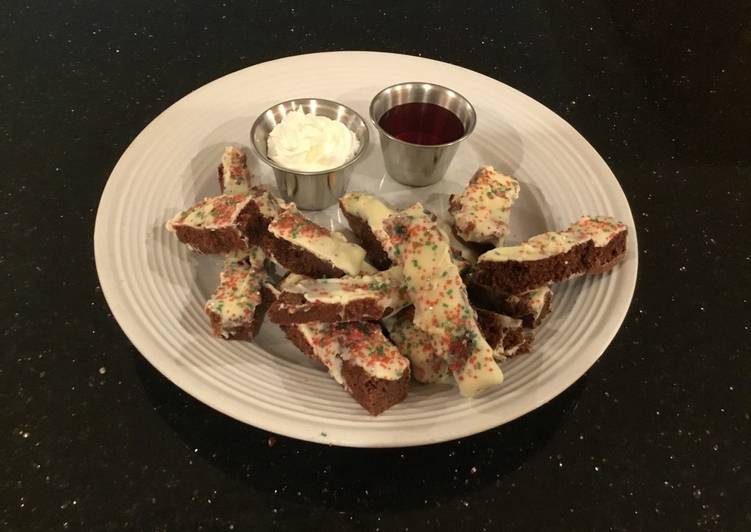 Recipe of Super Quick Homemade Brownie Fries with Fresh Strawberry Sauce and Whipped Creamy