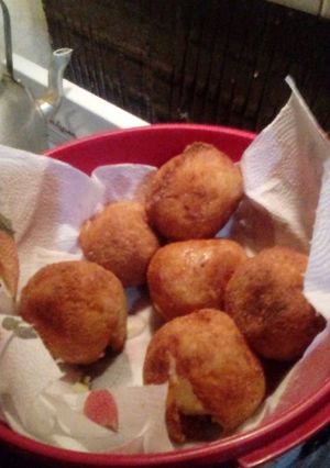 Una foto de Bomba de papa con queso