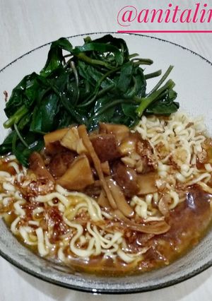 Foto resep Lomie kangkung vegetarian