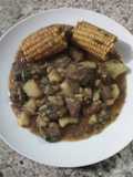 Carne guisada con papas y maíz 🌽