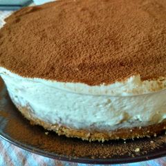 A picture of Banana Bread Cheesecake.