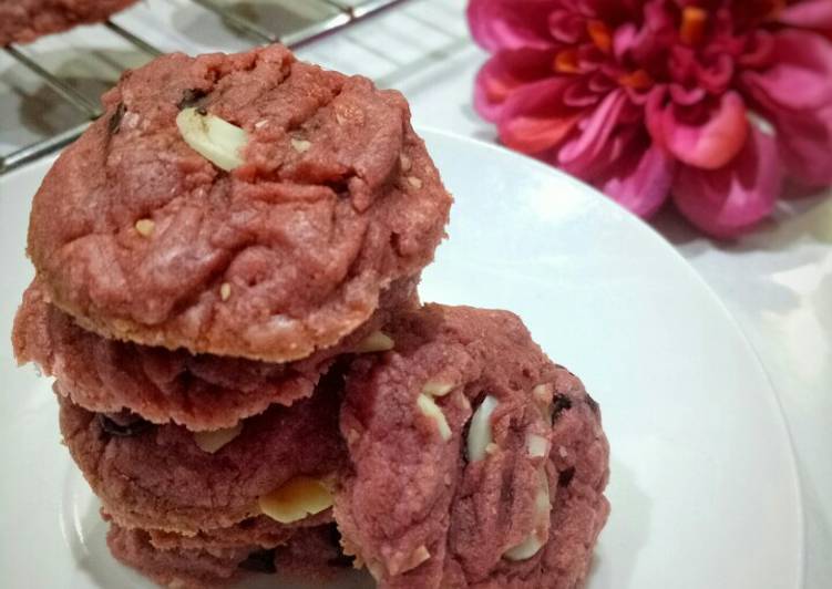 Resep Red Velvet Almond Cookies Anti Gagal