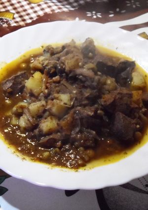 Una foto de Hígado encebollado al vino blanco