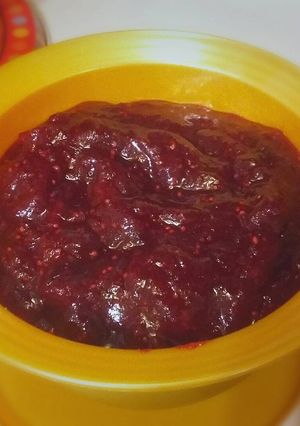 A picture of Orange Infused Cranberry Sauce.