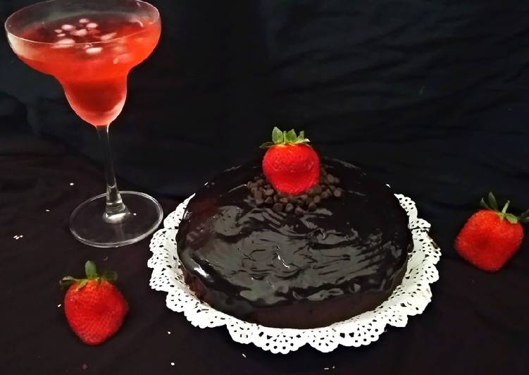 Simple Way to Prepare Favorite Dark Chocolate Ganache Cake