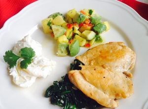 Foto resep Lemon&honey glazed chicken with mango&avocado salsa, saute spinach& creamy potato