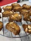 Carquiñolis o biscotes con almendras