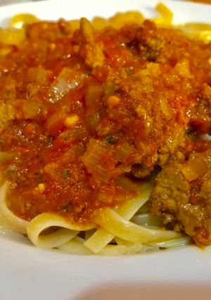 Una foto de Fettuccine con salsa boloñesa