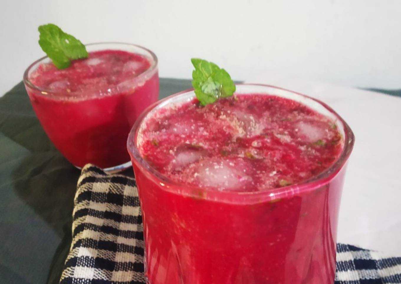 Tadke Wala Beetroot Chaas
