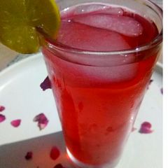 A picture of Rose lemonade.