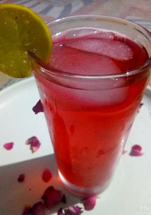 A picture of Rose lemonade.