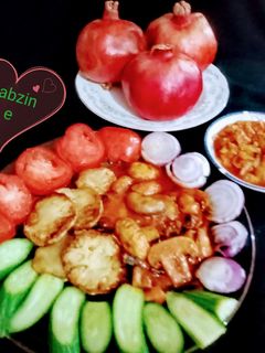 عکسی از دستور خوراک بادمجان با قارچ