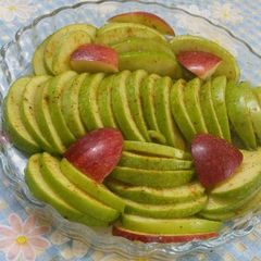 A picture of Green Apple chat with honey and mustard dressing.