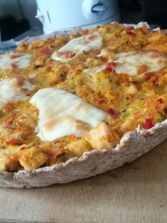 Una foto de Tarta de pollo con masa integral