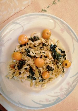 Una foto de Pasta con chaya y espinacas