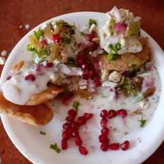 A picture of Bread Bhalla chaat.