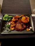 Miso Surf and Turf mit Süßkartoffelpüree