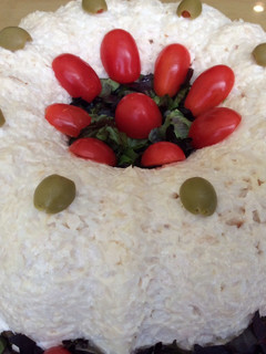 A picture of Chicken with Rice Salad in a Bundt Pan.