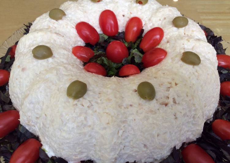 Steps to Make Award-winning Chicken with Rice Salad in a Bundt Pan