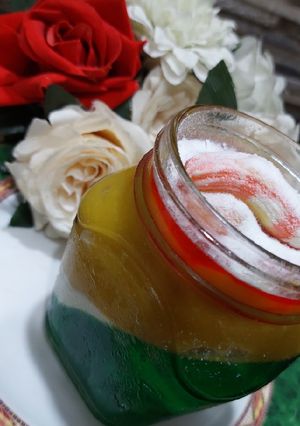 A picture of Junky jelly dessert.