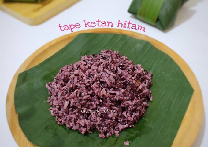 Tape ketan hitam