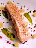 Salmone al Pesto Genovese con Zenzero Candito e Pepe Rosa