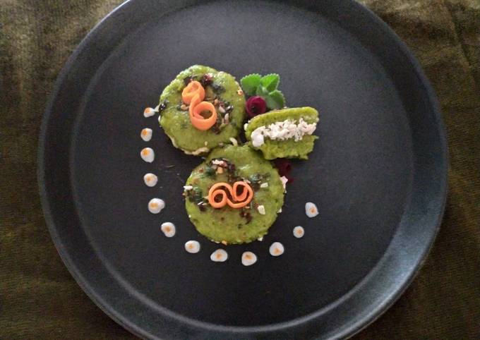 Recipe of Ultimate Paneer Stuffed Spinach Dhokla Cake