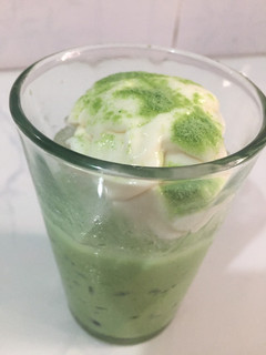 Hình của món Matcha kem sữa đá viên.