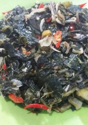 Foto resep Tumis Daun Pepaya Vs Daun Singkong Endes