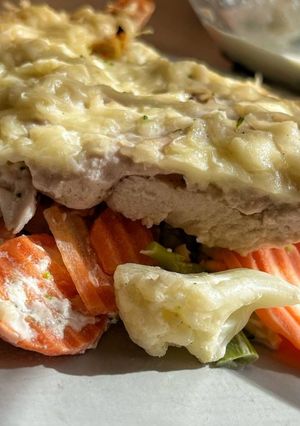 Rakott hús tejszínes zöldséggel🥦🥕🫑 recept fotója