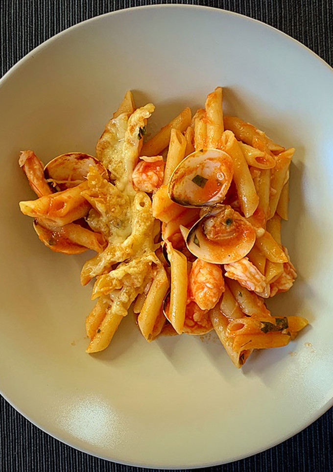 Una foto de Macarrones marineros