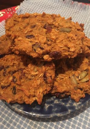 A picture of Oatmeal Cranberry Pumpkin Cookies.