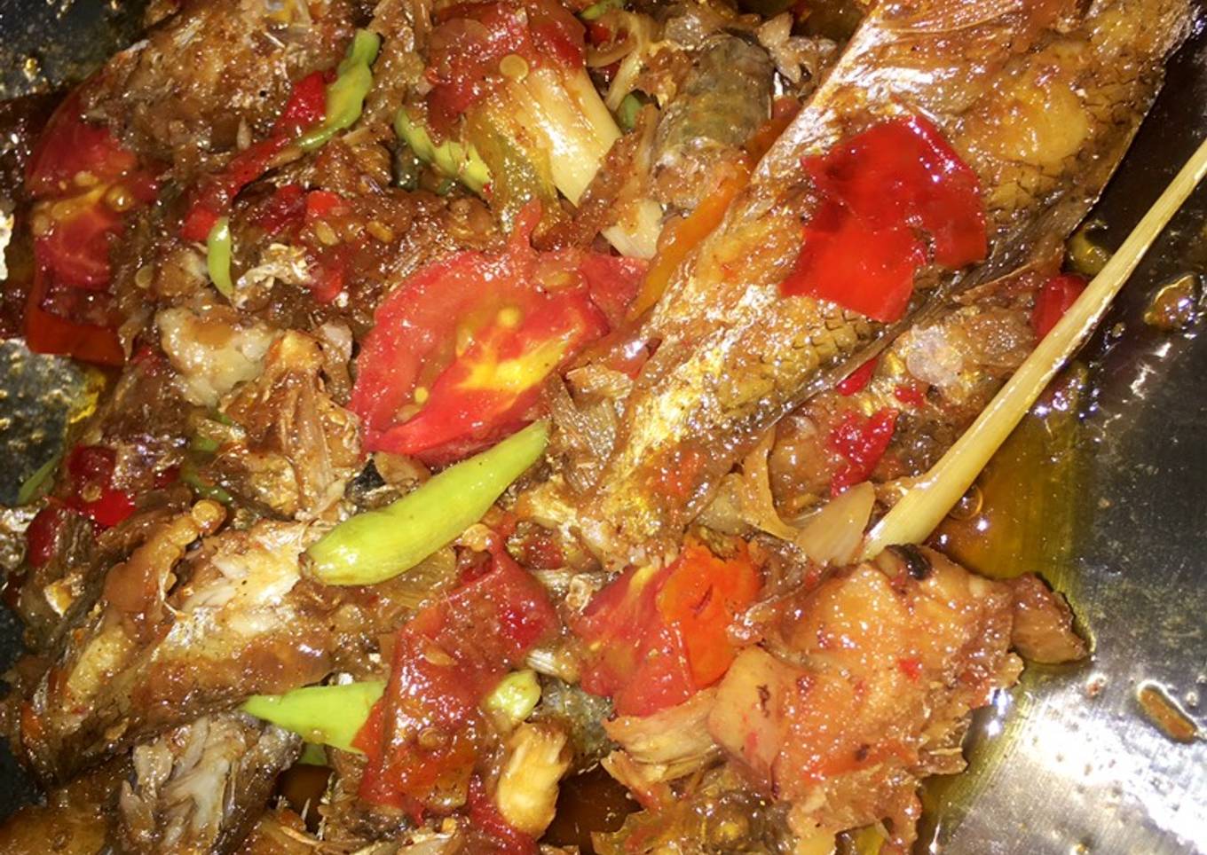 Ikan wader asam pedas