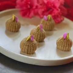 A picture of Jowar Modak.